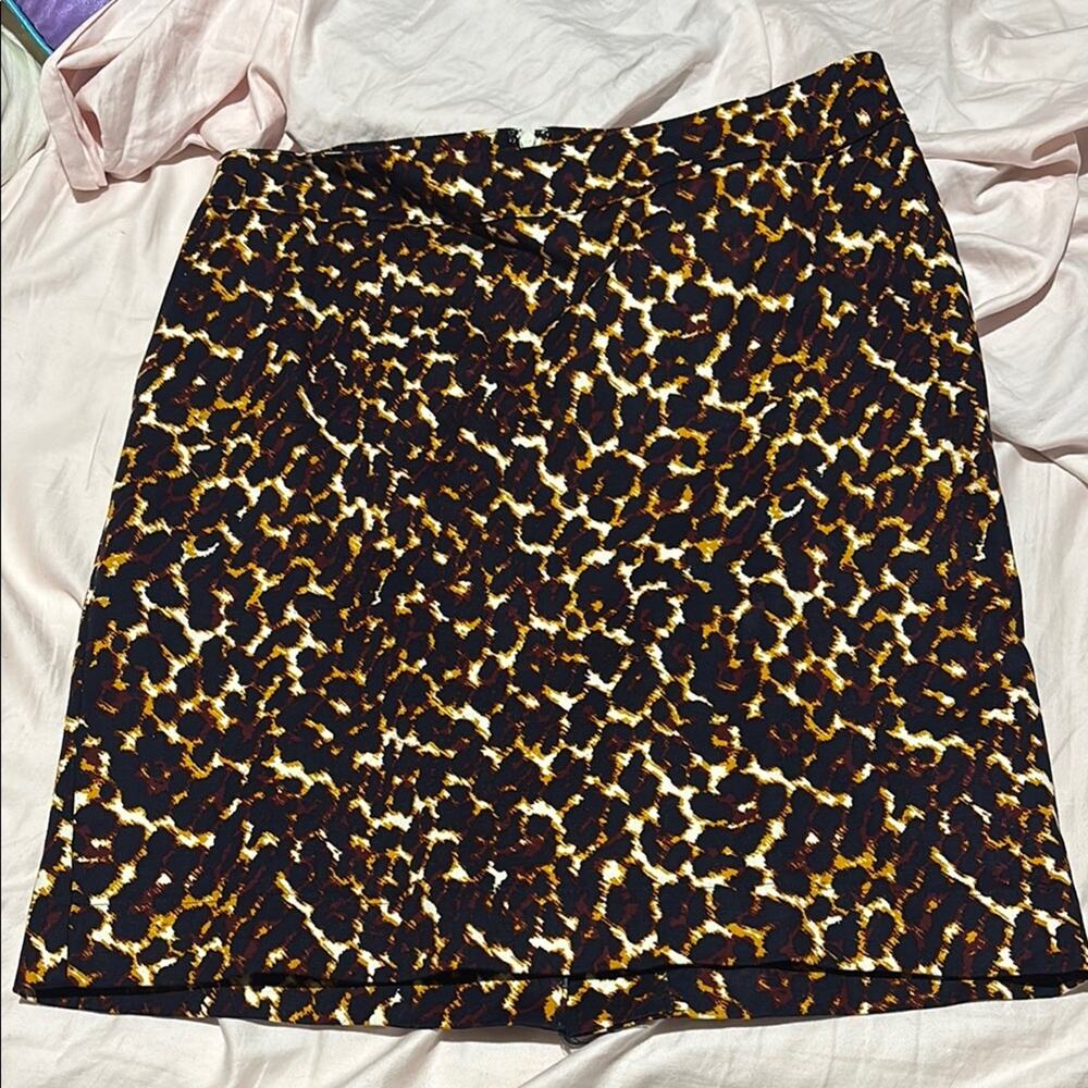 Merona 10 Leopard Print Women's Skirt in unusual deep navy crème stretch euc